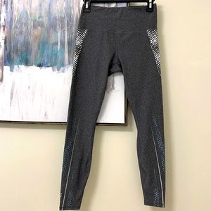 AVAILABLE!! RBX active leggings, size S.